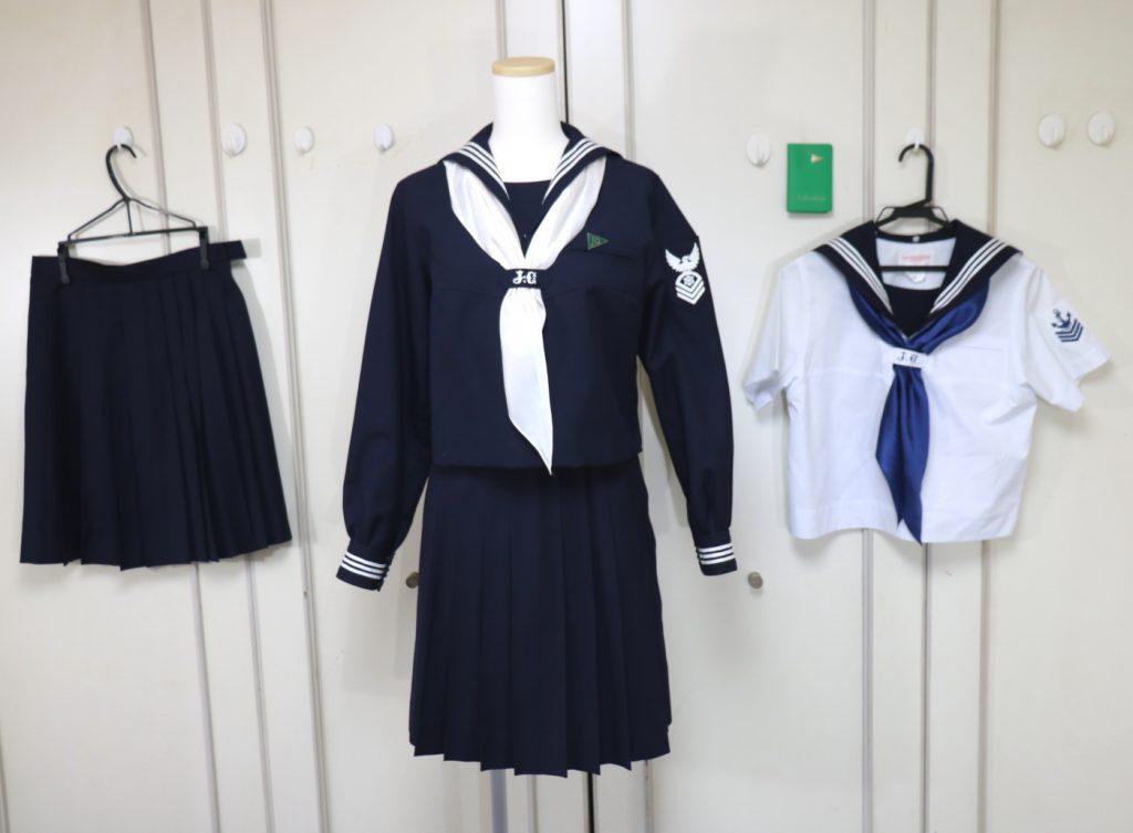 東京御三家筆頭 女子学院高校のセーラー服買取させていただきました 制服買取東京
