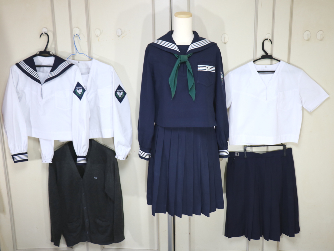 常盤木学園高校のセーラー服を買取致しました 制服買取東京