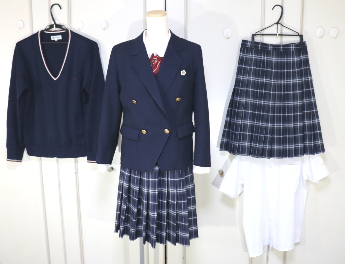 埼玉県立鴻巣女子高校 ブレザー制服を買取させていただきました 制服買取東京