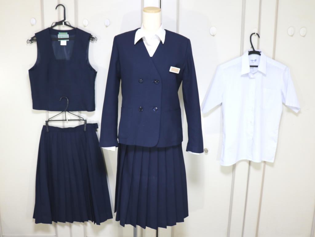 埼玉県深谷市立藤沢中学校の女子学生服を買取しました 制服買取東京