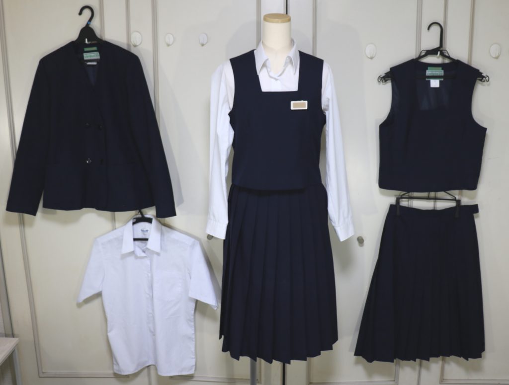 埼玉県深谷市立藤沢中学校の女子学生服を買取しました 制服買取東京