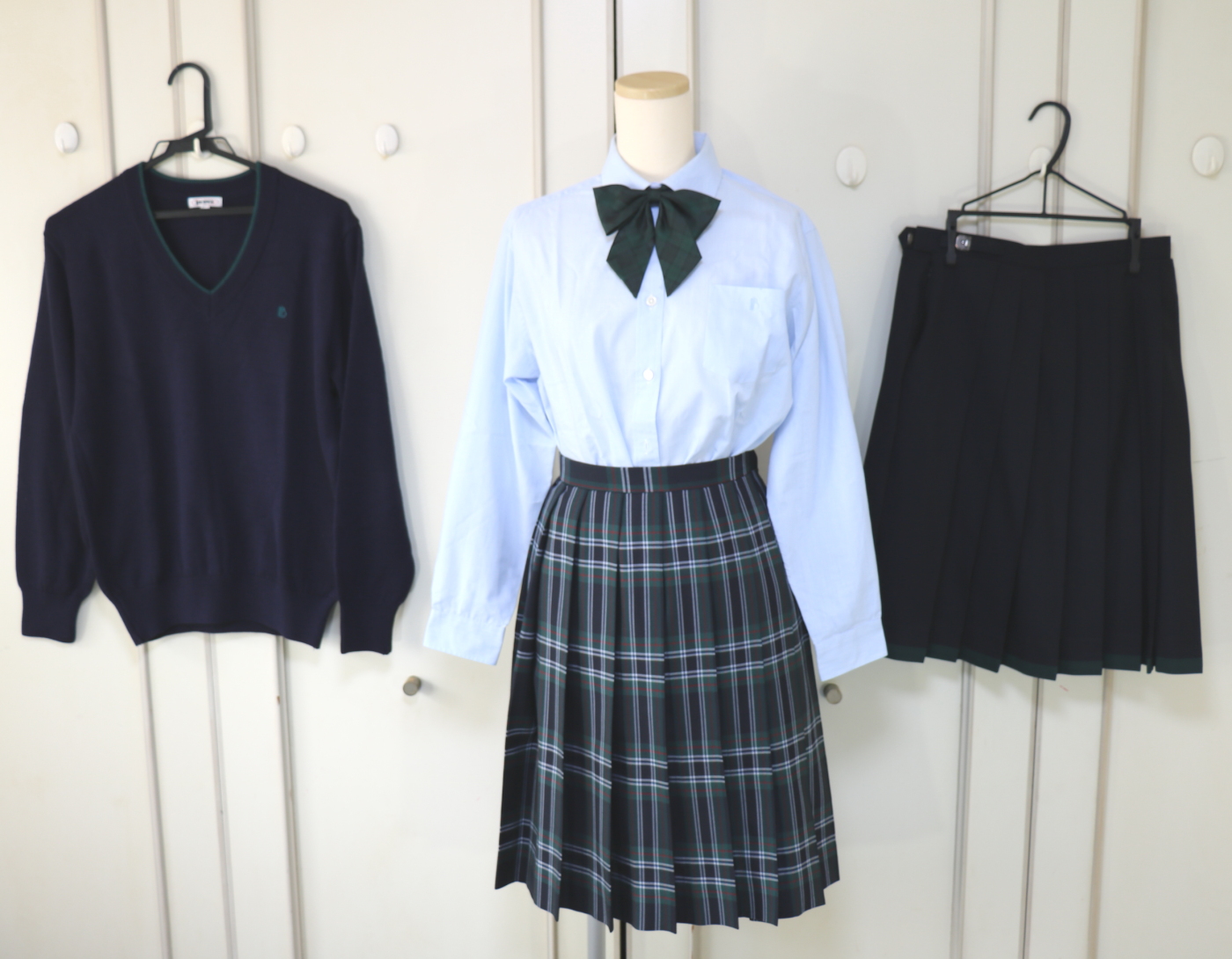 文京学院大学女子高等学校の女子ブレザー制服を買取しました | 制服買取東京2020