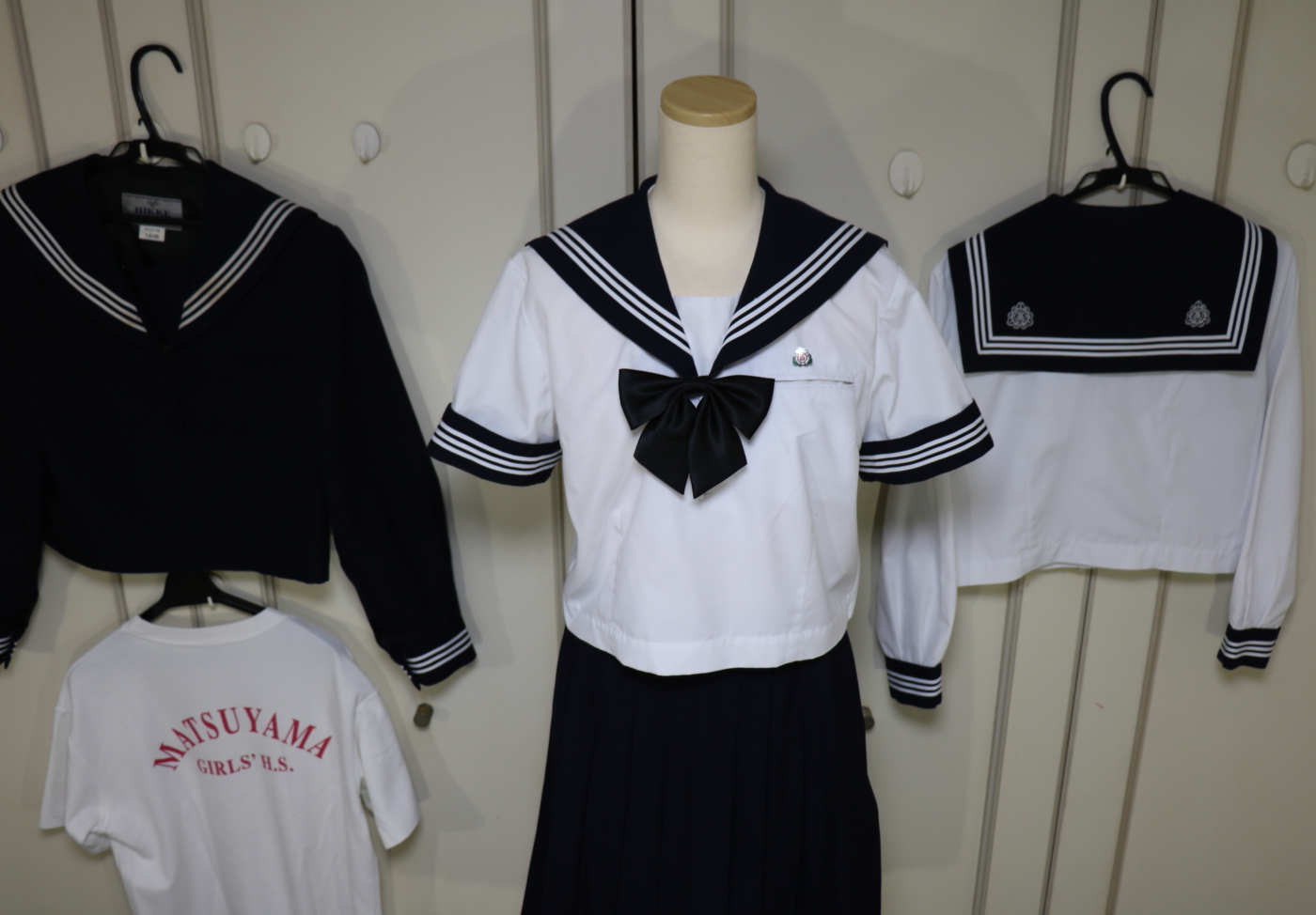 埼玉県立松山女子高等学校のセーラー服フルセットを買取しました 制服買取東京