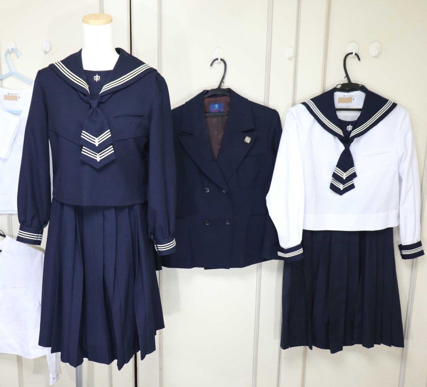 白百合学園高等学校のセーラー服を買取しました | 制服買取東京2020