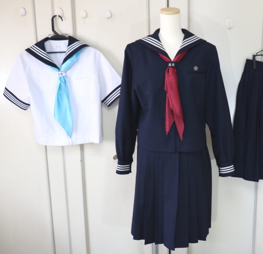 昭和女子大学附属昭和中学校のセーラー服を買取しました 制服買取東京2020