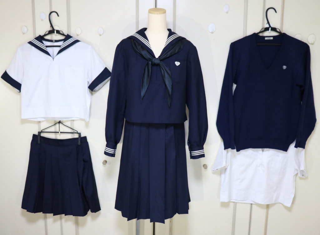 鎌倉女学院高等学校のセーラー服を買取しました 制服買取東京