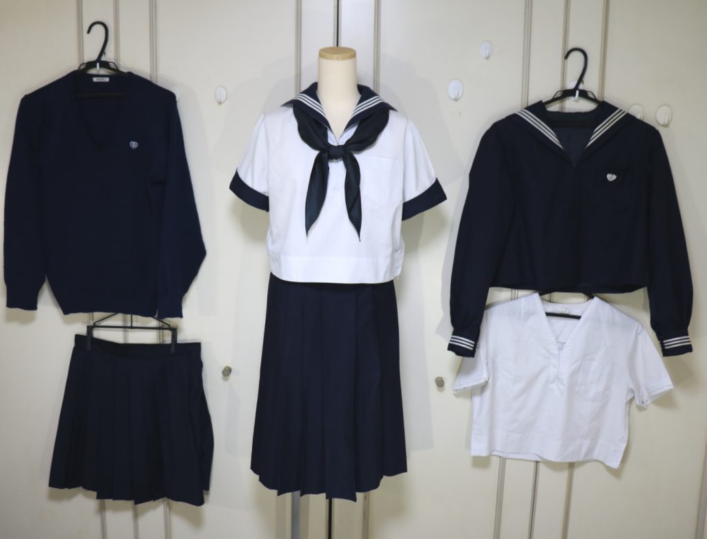 鎌倉女学院高等学校のセーラー服を買取しました 制服買取東京