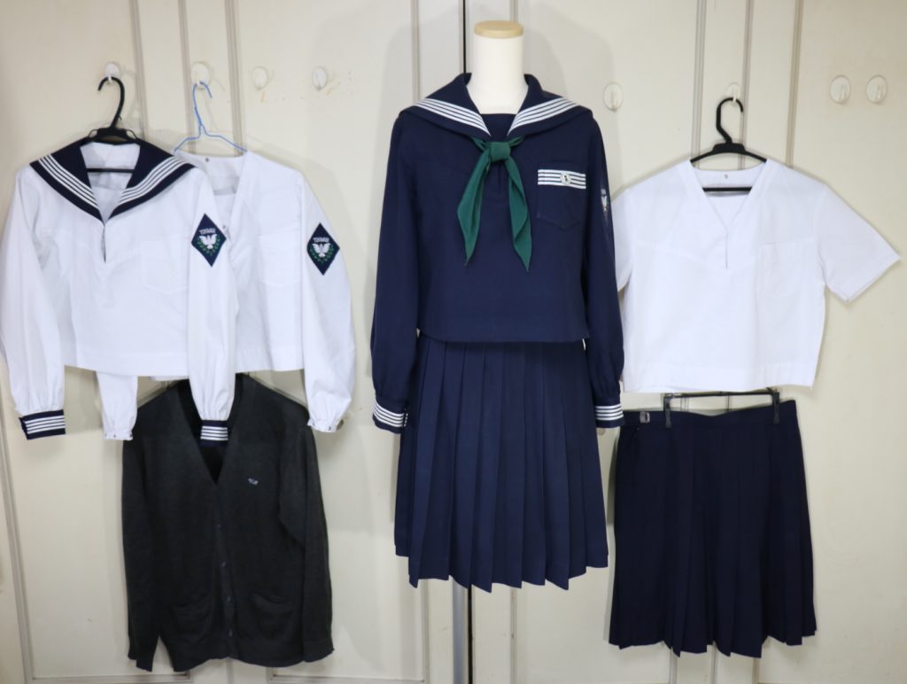 宮城県 常盤木学園高等学校のセーラー服を買取しました 制服買取東京