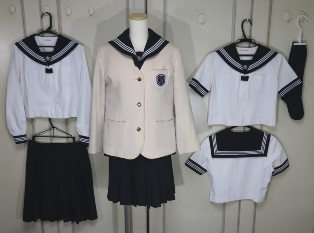 制服買取東京2020 | 中学、高校の女子学生制服を高価買取します！