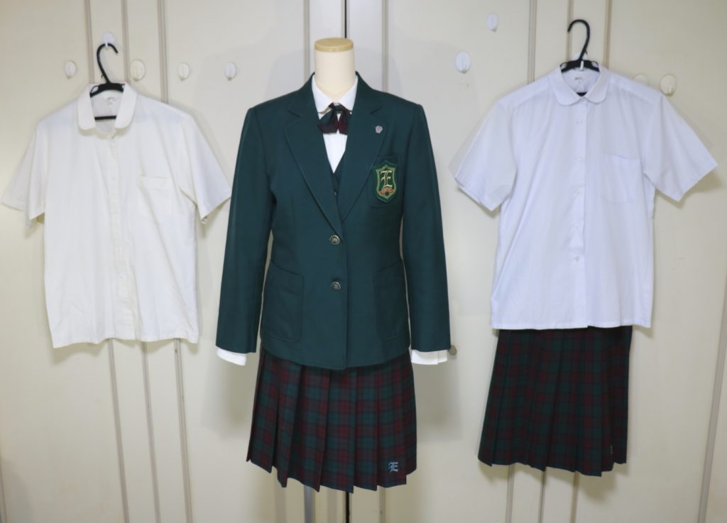 茨城県 江戸川学園取手中学校 女子ブレザー制服グリーン色を買取しました | 制服買取東京2020