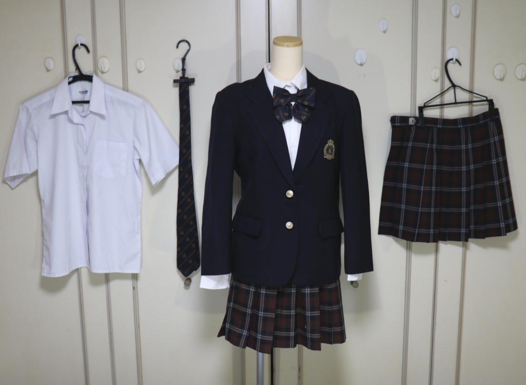 横浜市 神奈川県立城郷高等学校の女子ブレザー制服を買取しました 制服買取東京