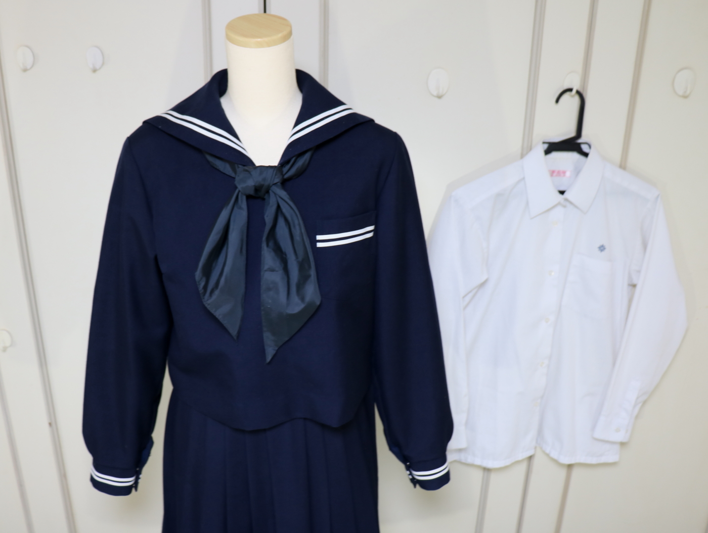 静岡県藤枝市立 葉梨中学校【はなしちゅうがっこう】 冬用のセーラー服を買取しました | 制服買取東京2020