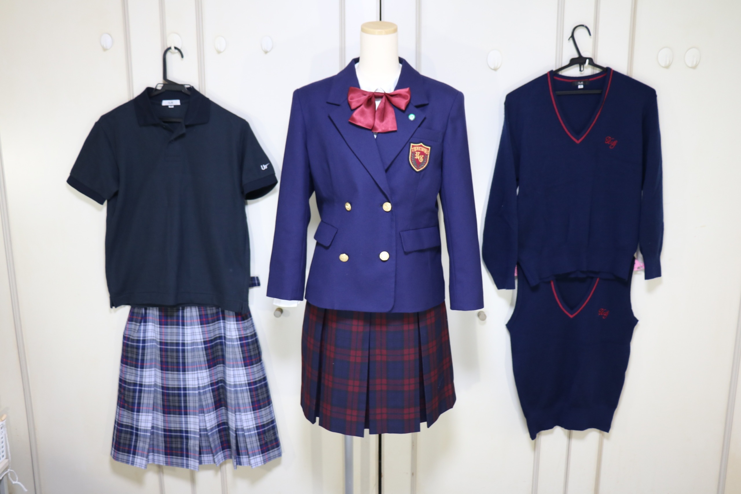 埼玉県さいたま市 私立 浦和学院高等学校【うらわがくいんこうとうがっこう】の校章付きフルセットコンプリートの女子ブレザー制服一式を買取しました | 制服 買取東京2020